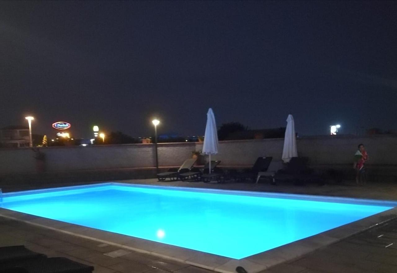 I Colori Dell'Etna Bed & Breakfast San Giovanni La Punta Exterior photo